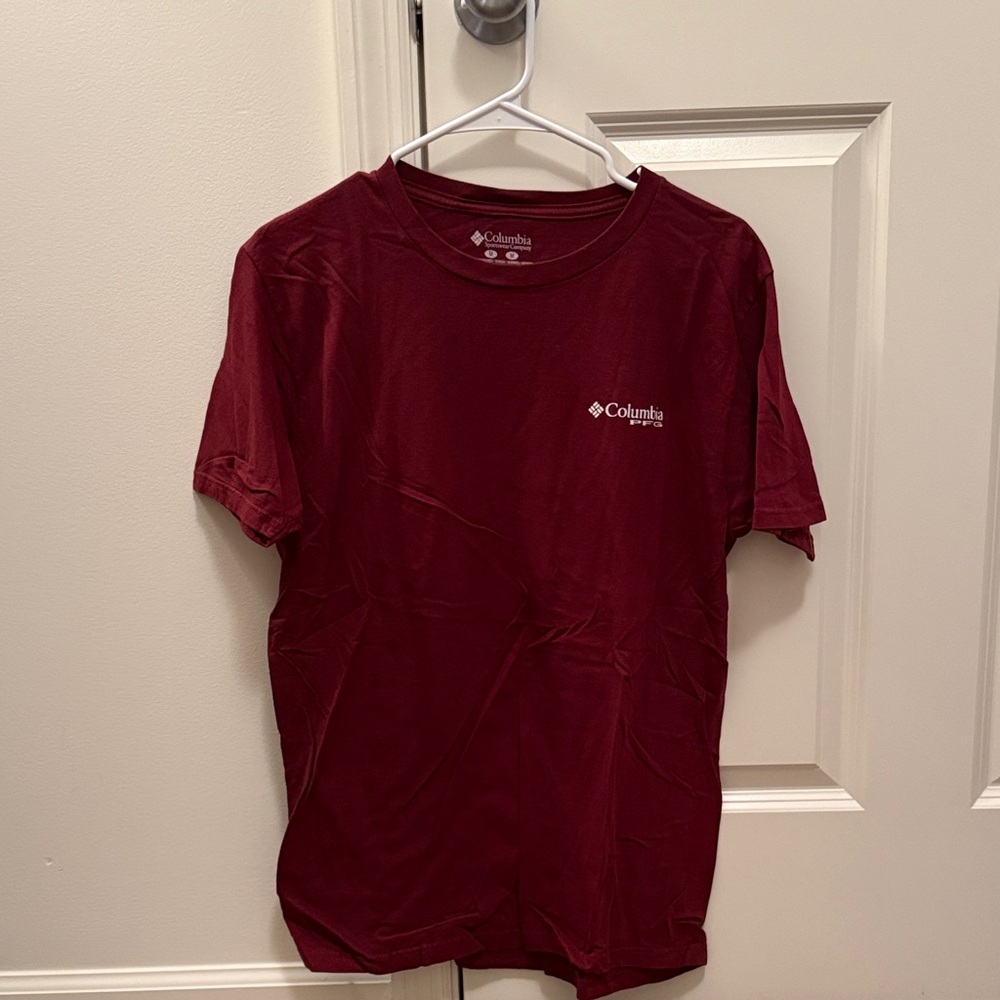 Columbia Men's Burgundy Short Sleeve Tee